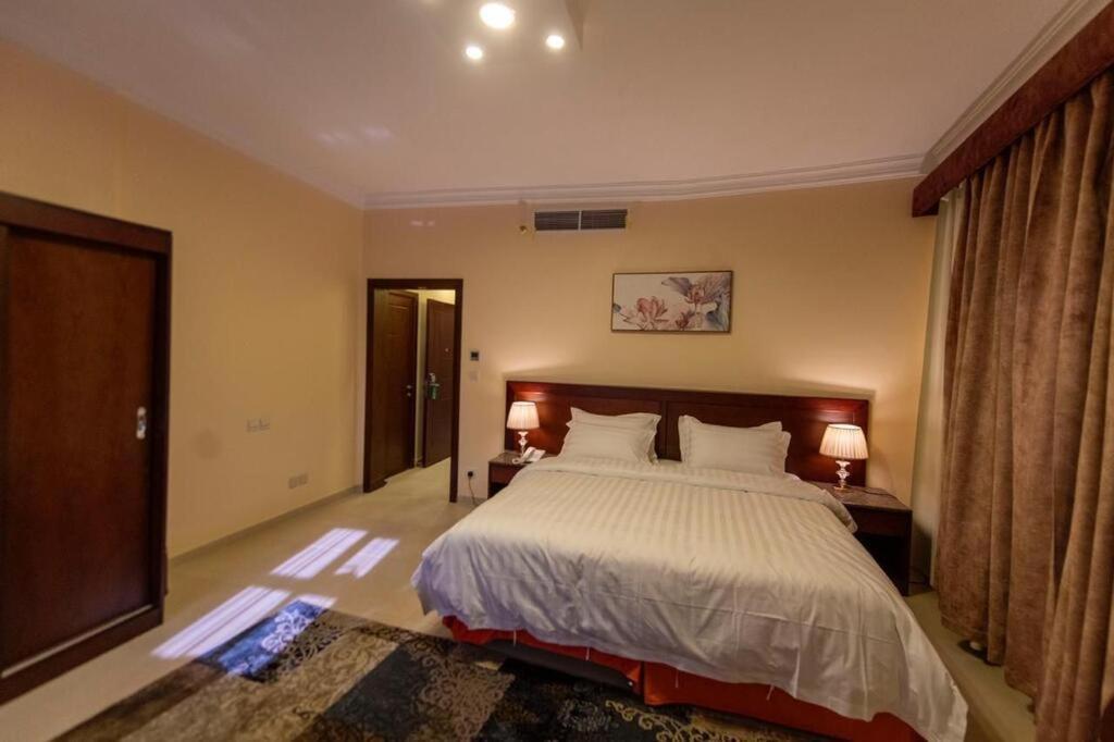 Al Ayniah Hotel Медина Экстерьер фото