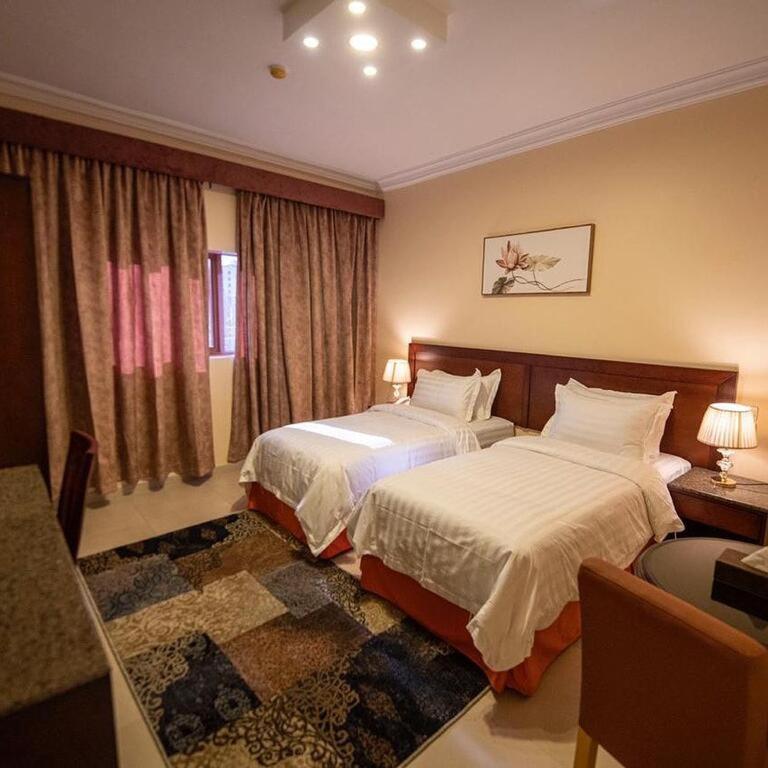 Al Ayniah Hotel Медина Экстерьер фото